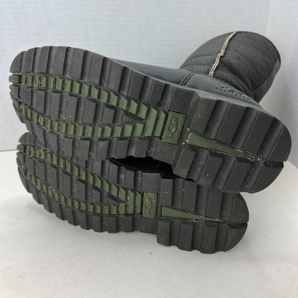 Ugg leather winter boots tall fold over design - Picture 5 of 9